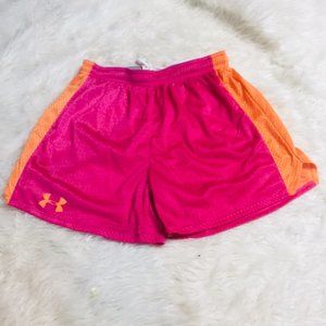 Under Armour Womens Athletic Pull On Pink Shorts 4.5" Inseam Size Medium